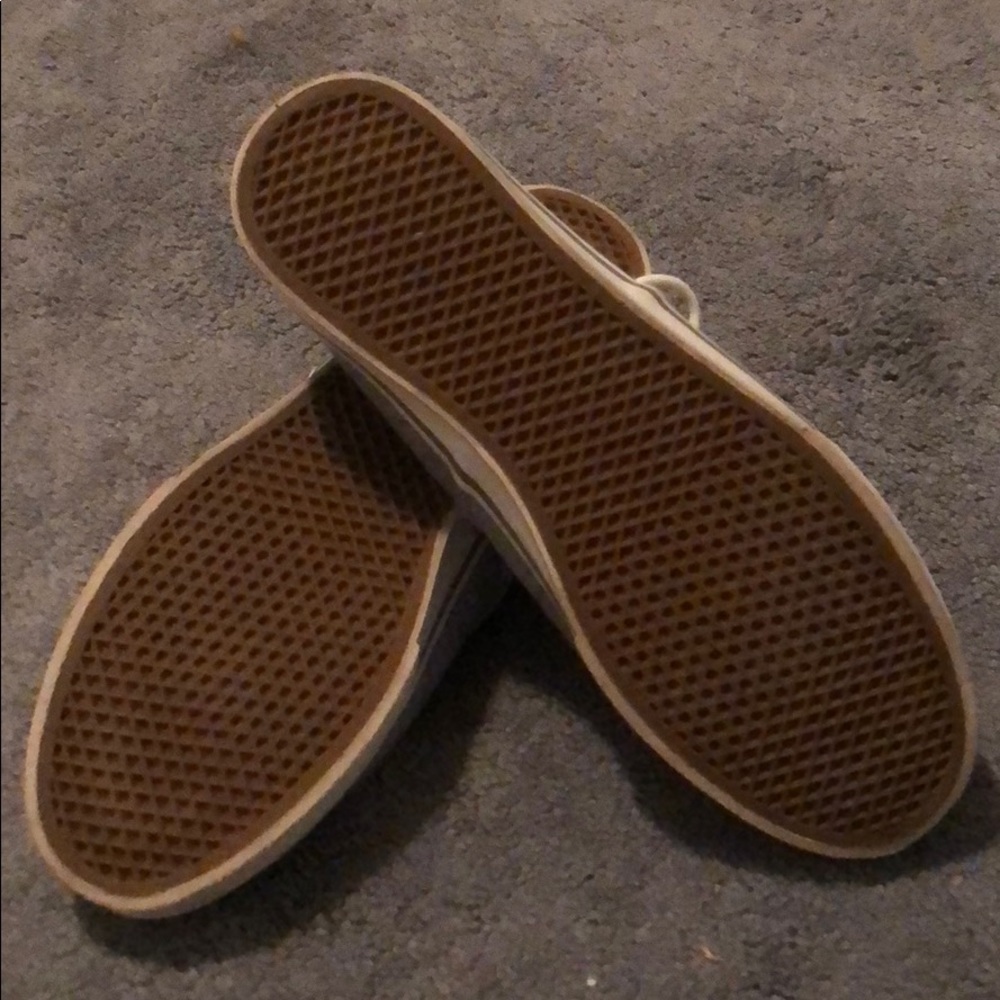 Vans - Picture 3 of 3